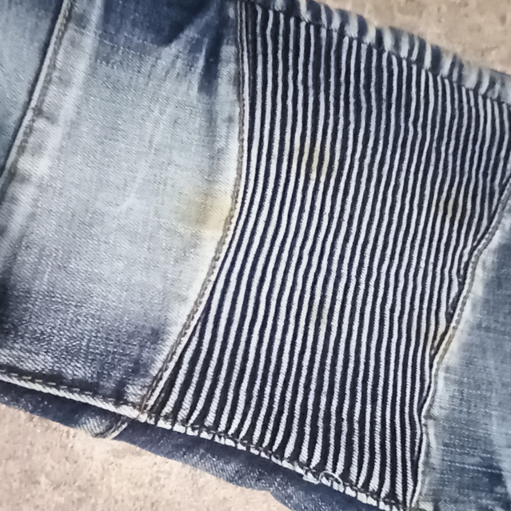 Embellish Jeans - Picture 3 of 14